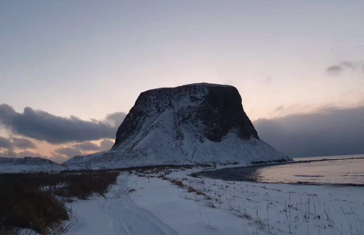 Winter excursion to Kovrizhka Mountain and Cape Kuznetsova