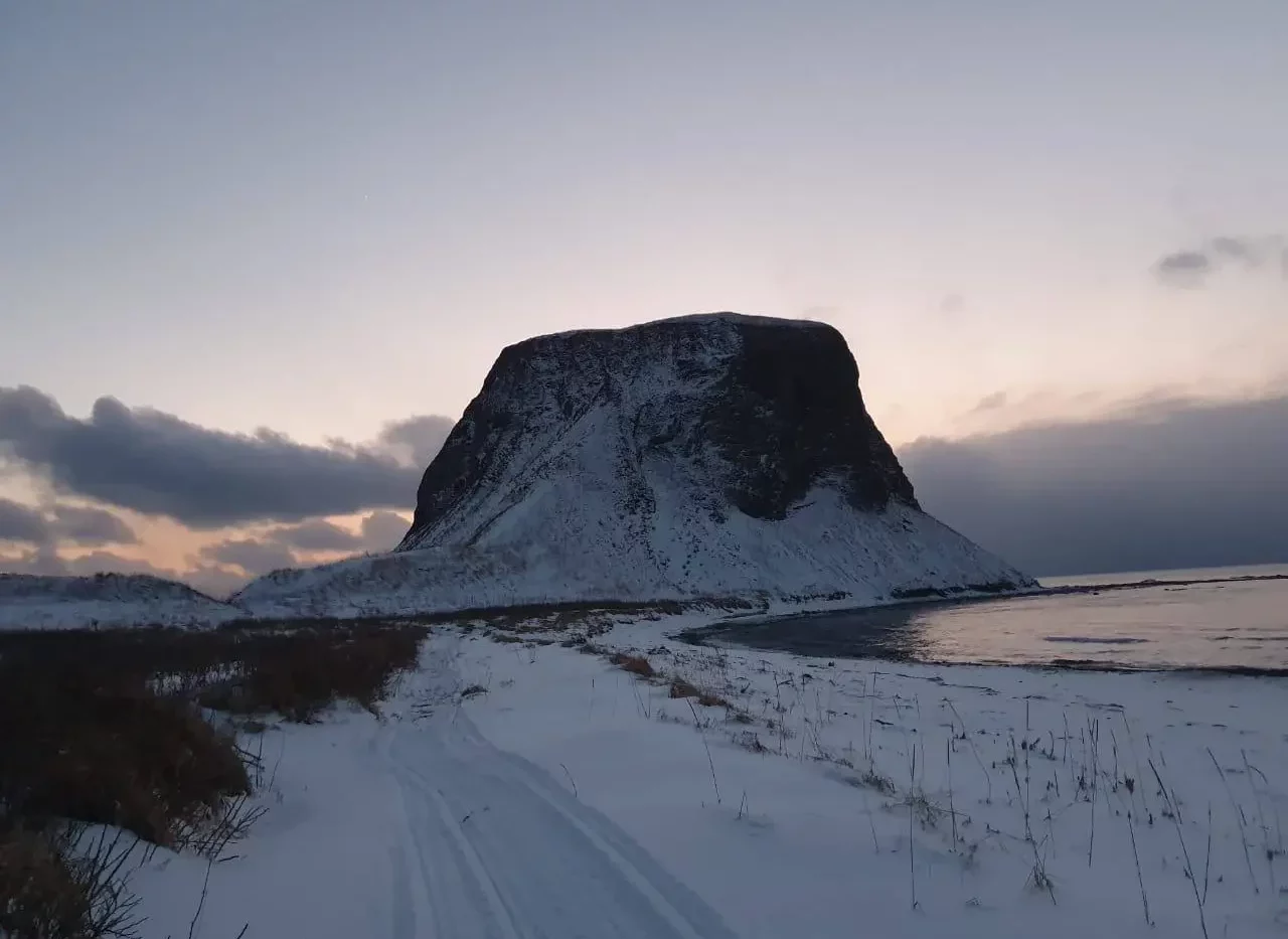 Winter excursion to Kovrizhka Mountain and Cape Kuznetsova