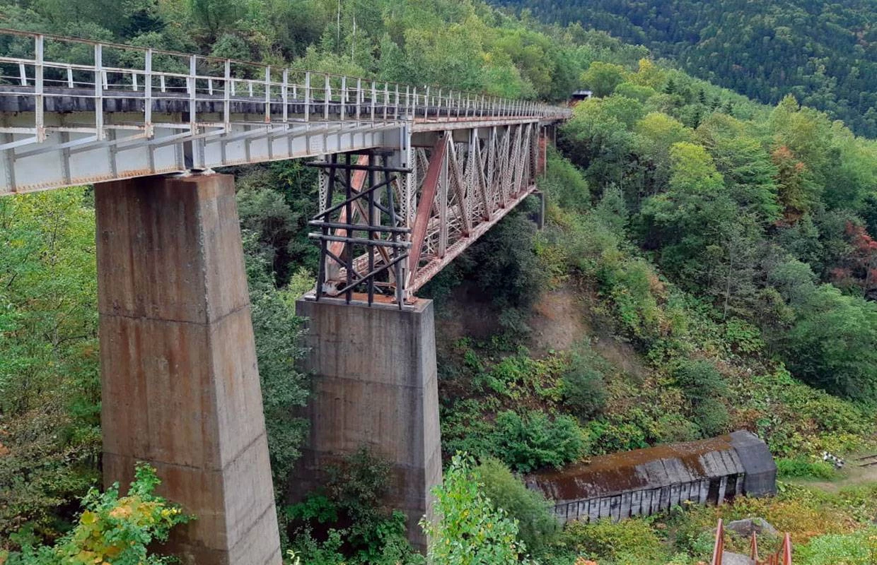 Excursion of Devil’s and Witch’s Bridges