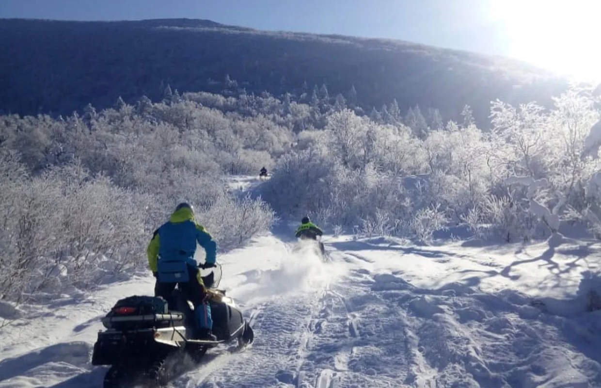Snowmobile rental at Bykova Mountain