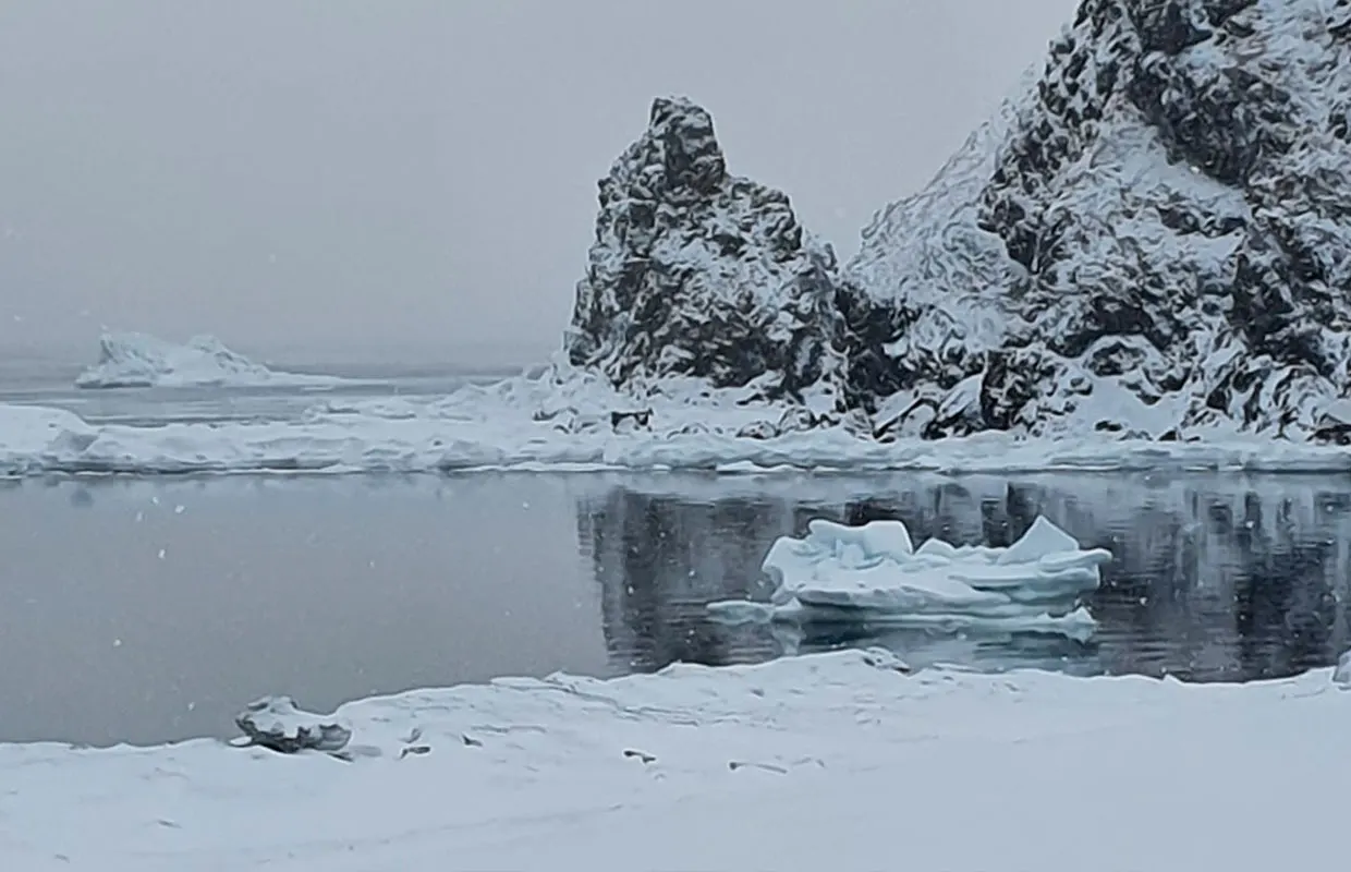 Winter snowmobile tour to Cape Evstaphia and Turquoise Lakes