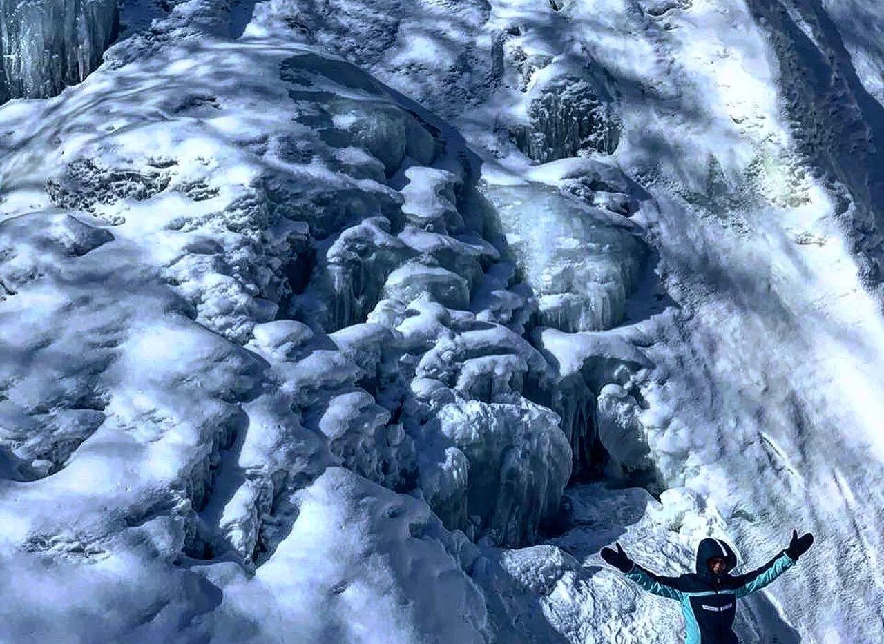 Winter excursion to icefalls in the Tikhoi Bay
