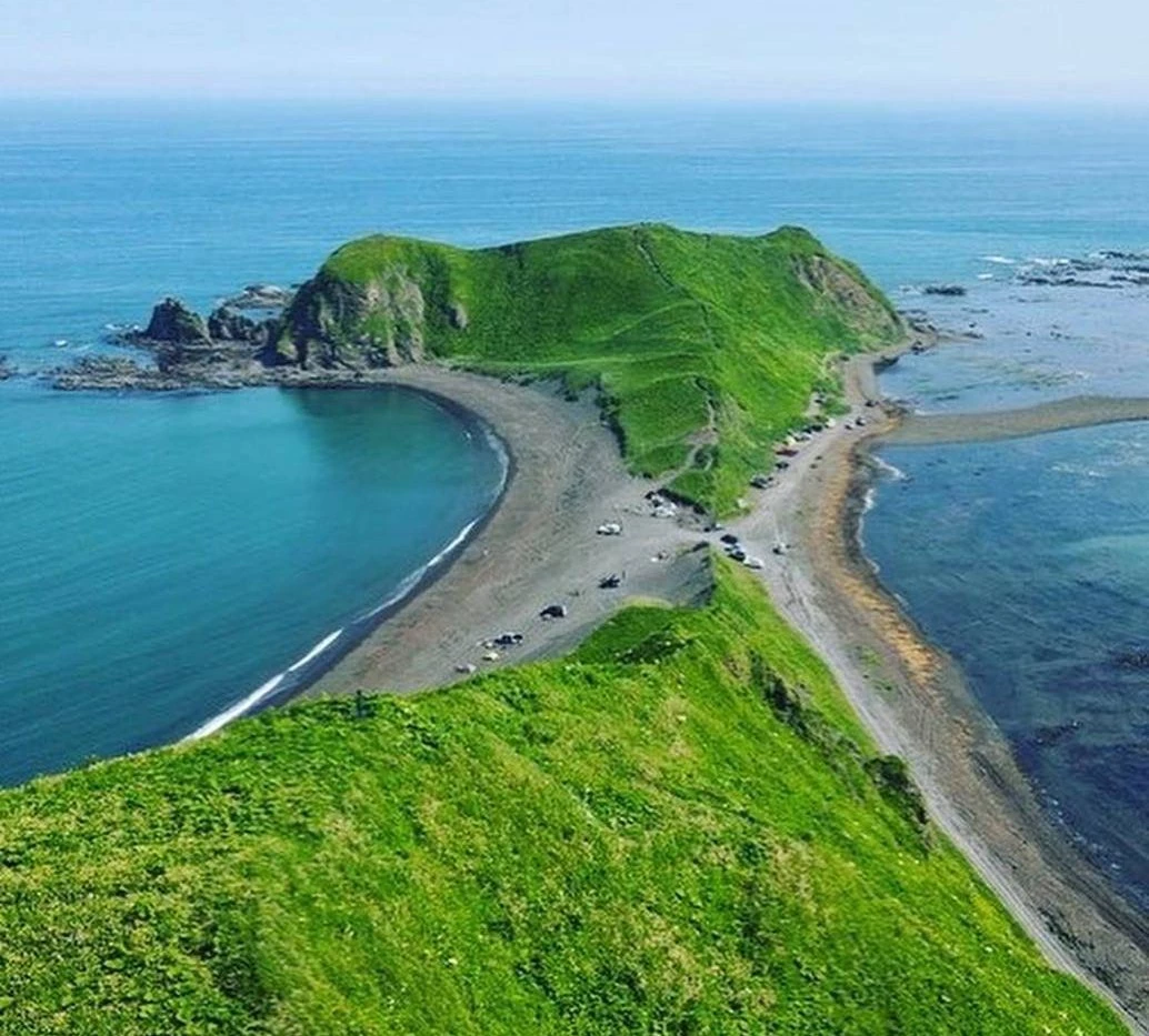 2 capes: Cape Eustafia, Turquoise Lakes, Cape Giant (Ptichy)